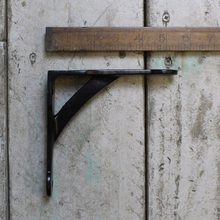 Pair of Cast Iron Penny End Gallows Shelf Brackets in an Epoxy Black Finish - 125mm x 125mm