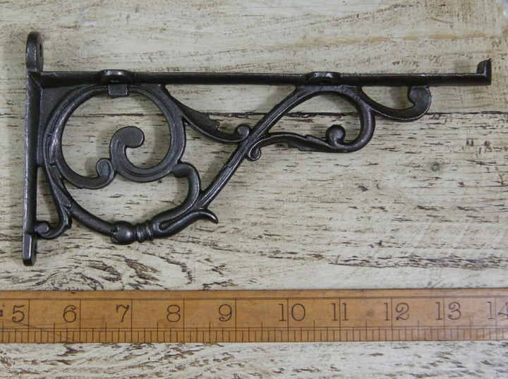 Pair of Antique Cast Iron Decorative Lipped Shelf Brackets - 112mm x 225mm