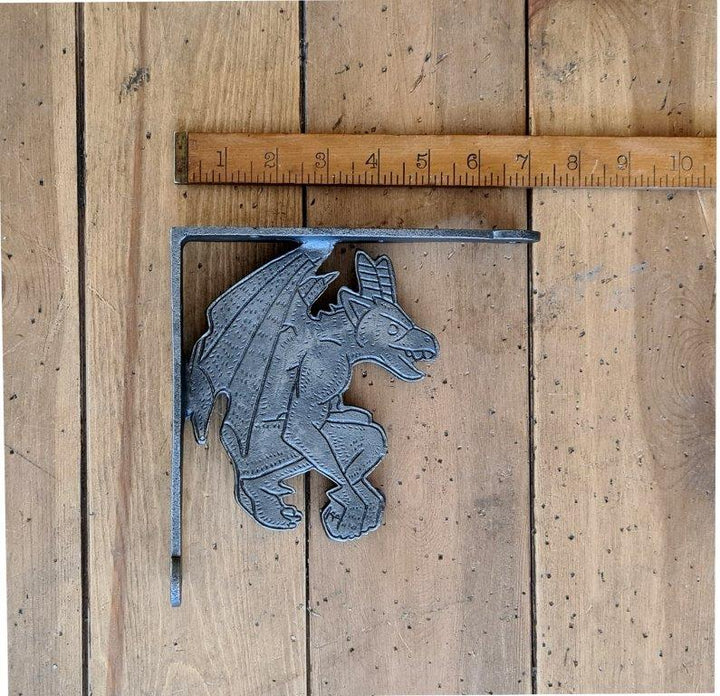 Pair of Antique Cast Iron Gargoyle Design Shelf Brackets - 180mm x 180mm