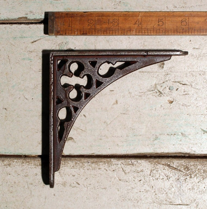 Pair of Antique Cast Iron Gothic Design Shelf Brackets - 150mm x 150mm