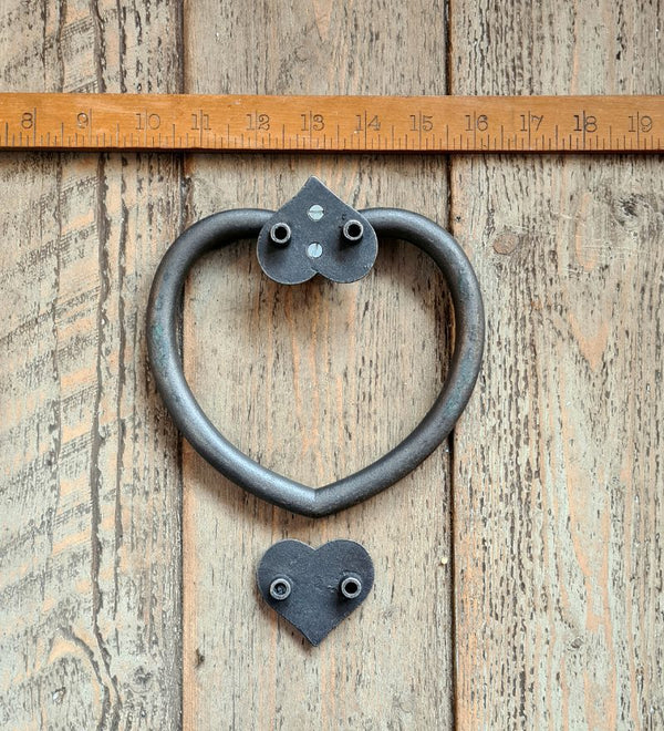 Antique Cast Iron Love Heart Door Knocker With Heart Shaped Striker - 170mm
