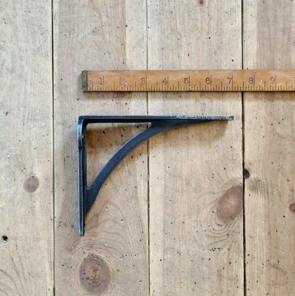 Pair of Antique Cast Iron Ironbridge Shelf Brackets - 140mm x 178mm