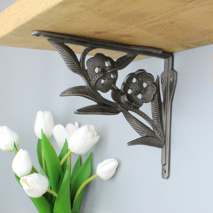 Pair of Antique Cast Iron Decorative Flower Shelf Brackets - 200mm x 175mm