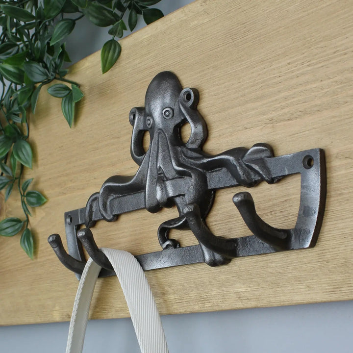 Antique Cast Iron Large Octopus Coat - Stylish Hooks – Oakcrafts